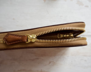 Zipper Clutch