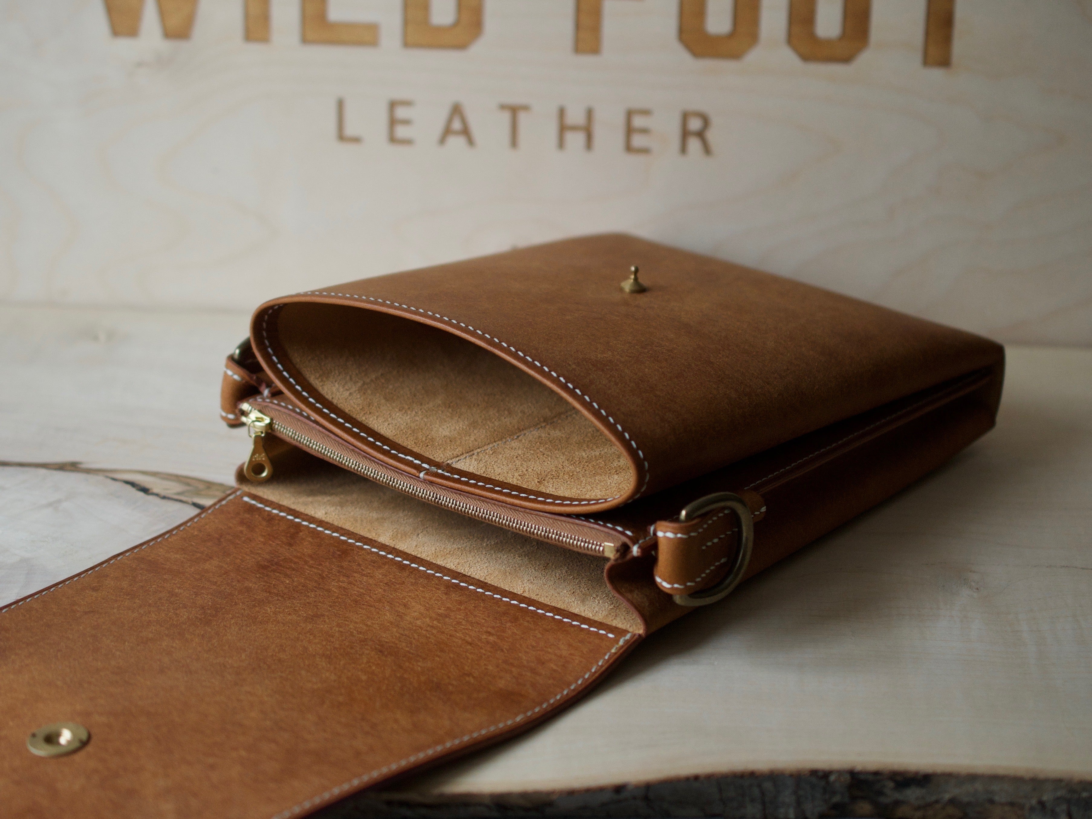 Cross Body Bag - Badalassi Carlos Pueblo Leather (Cognac)