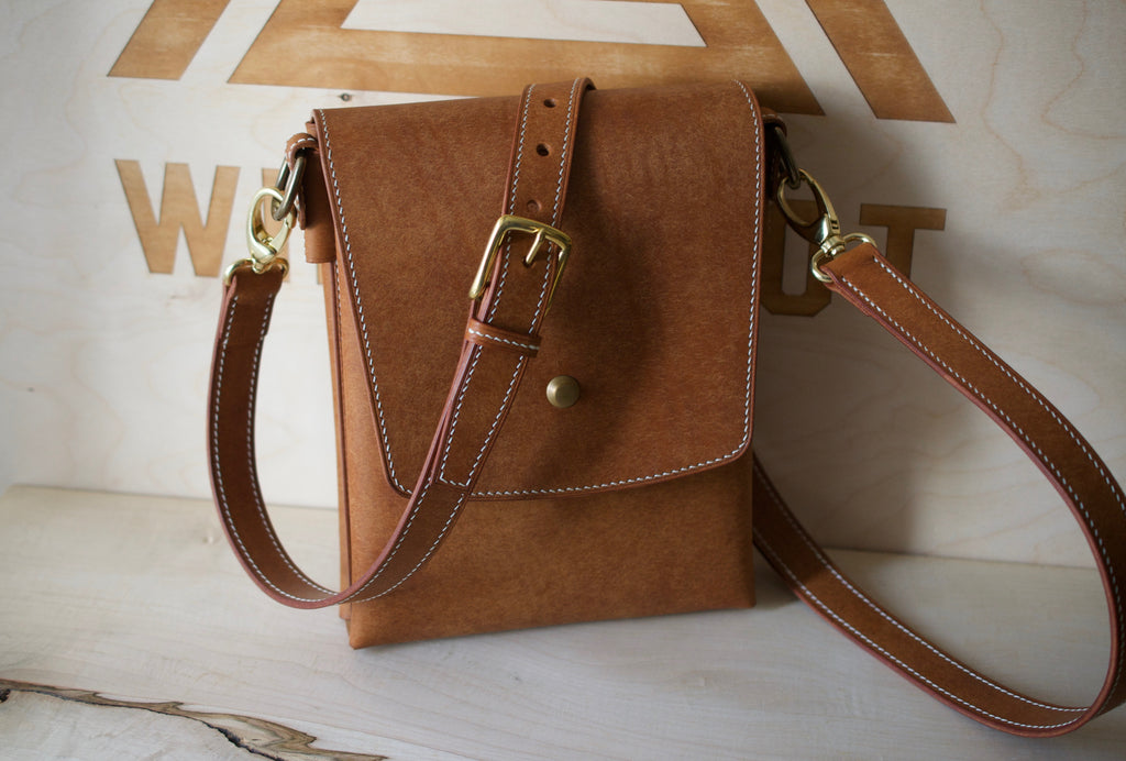 Cross Body Bag - Badalassi Carlos Pueblo Leather (Cognac)