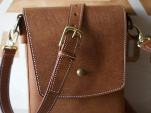 Cross Body Bag - Badalassi Carlos Pueblo Leather (Cognac)
