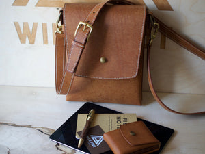 Cross Body Bag - Badalassi Carlos Pueblo Leather (Cognac)